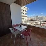 Con Vista Al Mar En La Mitica Nogalera Apartman