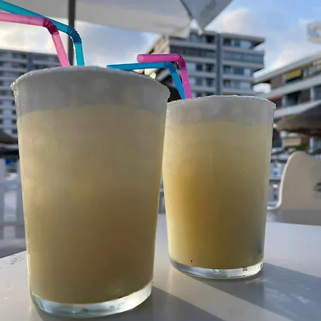 Con Vista Al Mar En La Mitica Nogalera 托雷莫利诺斯