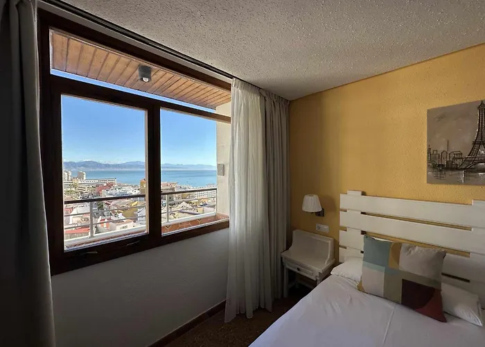 Con Vista Al Mar En La Mitica Nogalera * Torremolinos